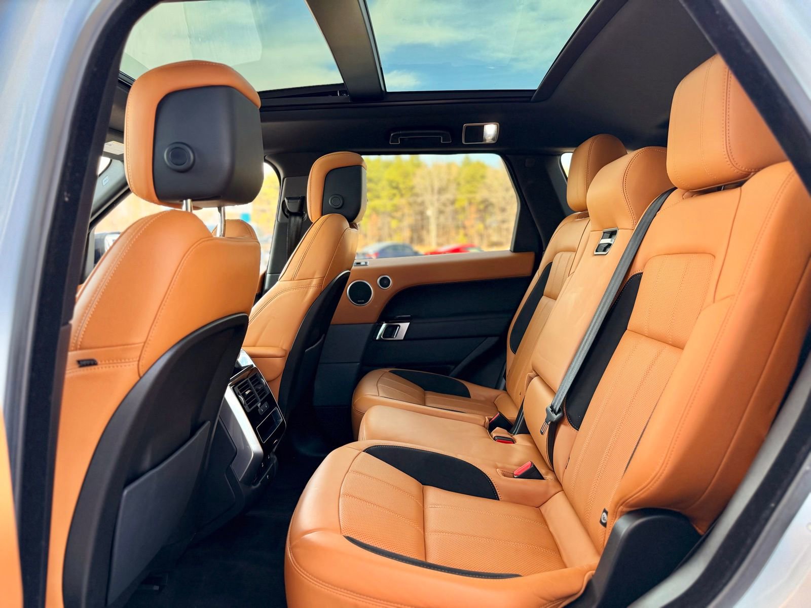 Used 2020 Land Rover Range Rover Sport HSE Dynamic image 29