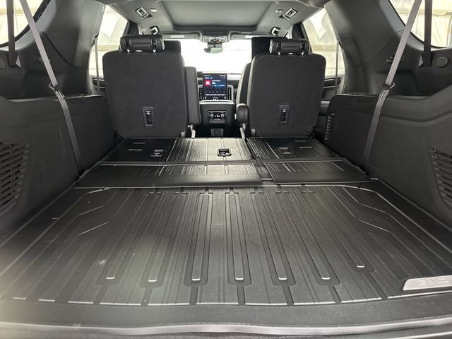 New 2026 GMC Yukon XL Elevation w/ Elevation Premium Package RWD image 27