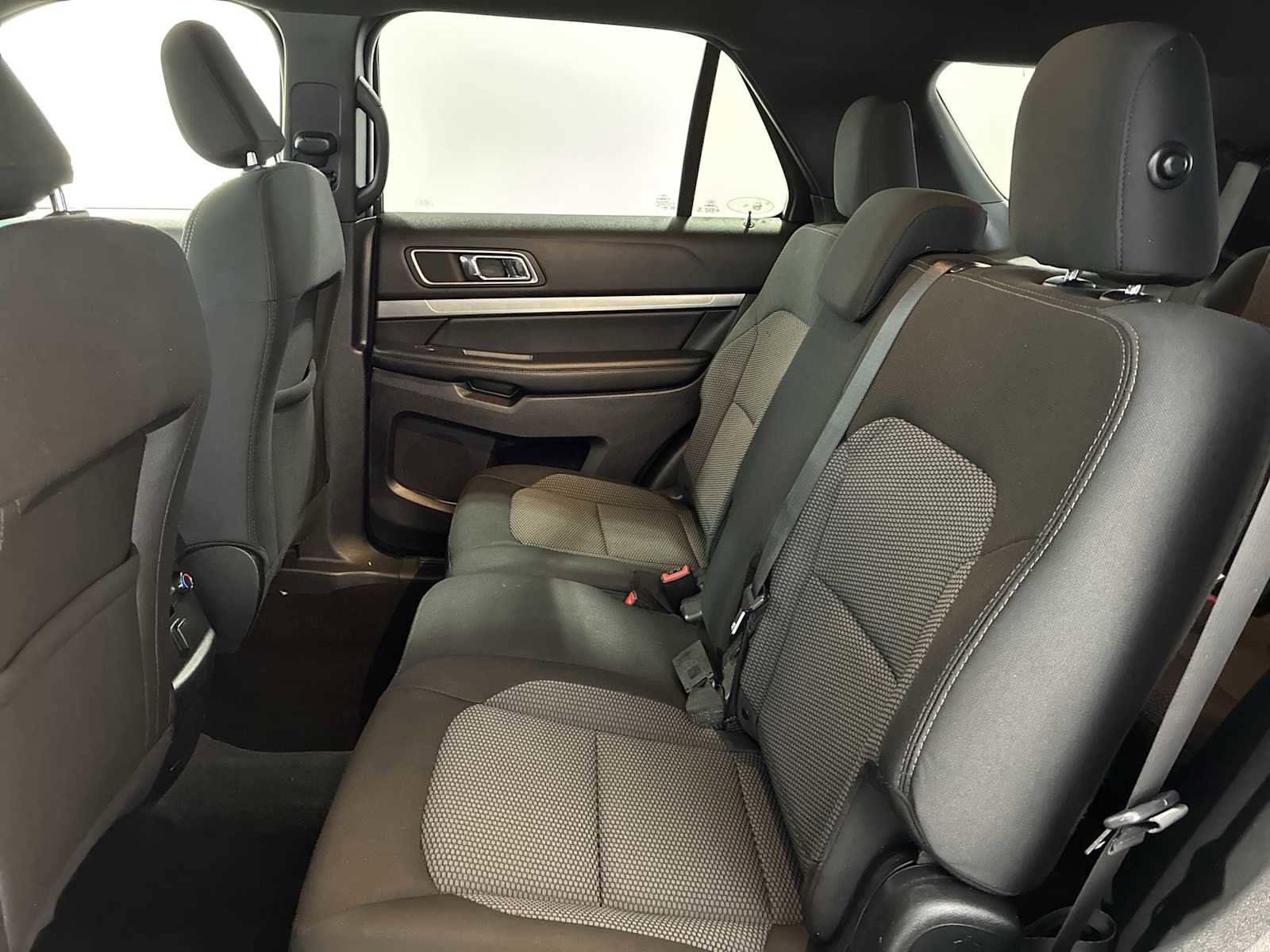 Used 2019 Ford Explorer XLT w/ Equipment Group 201A image 23