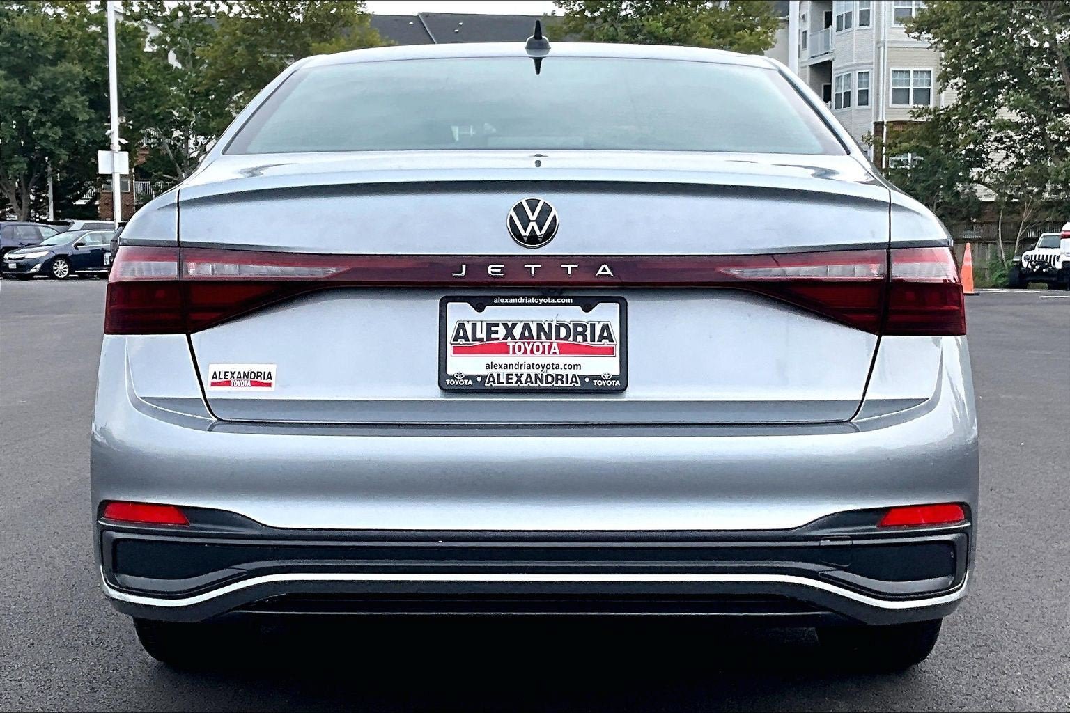 Used 2025 Volkswagen Jetta Sport FWD image 4
