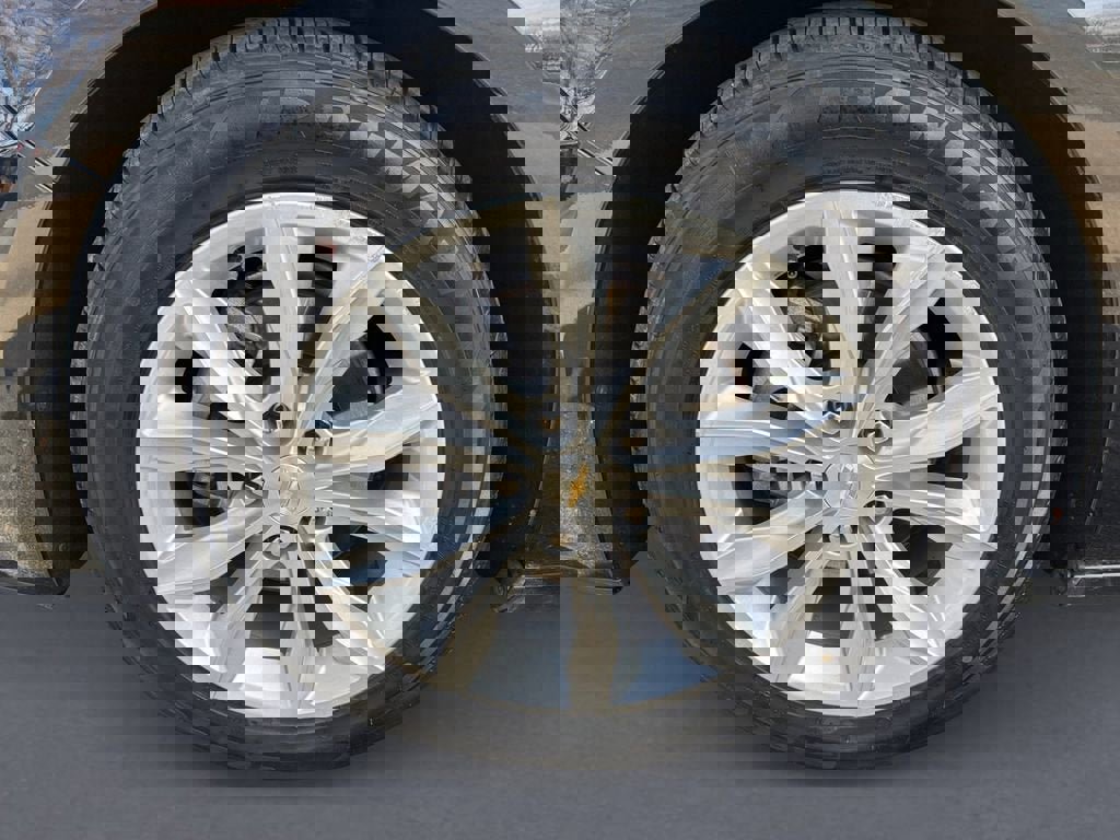 Used 2024 Chevrolet Malibu LT image 9