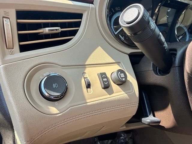 Used 2011 Buick LaCrosse CXS w/ Driver Confidence Package FWD image 15