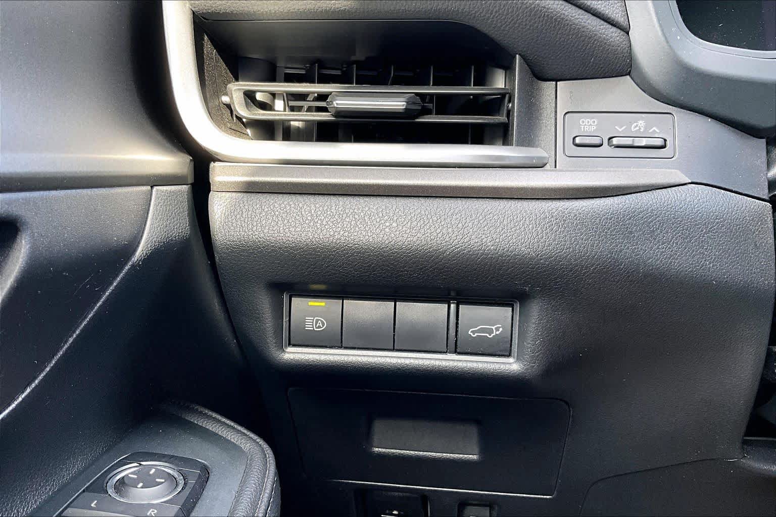 Used 2024 Toyota Grand Highlander AWD image 33