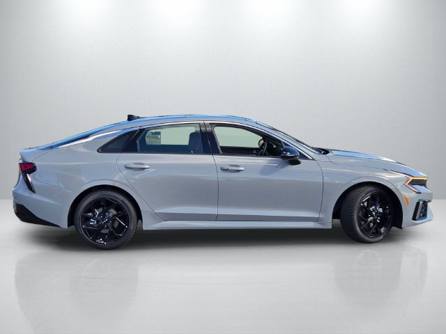 New 2027 Kia K5 GT-Line FWD image 3