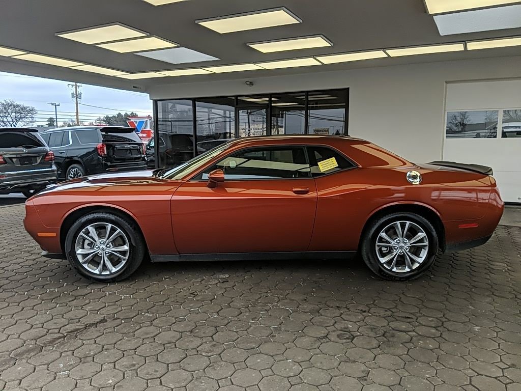 Used 2023 Dodge Challenger SXT w/ Cold Weather Group image 8