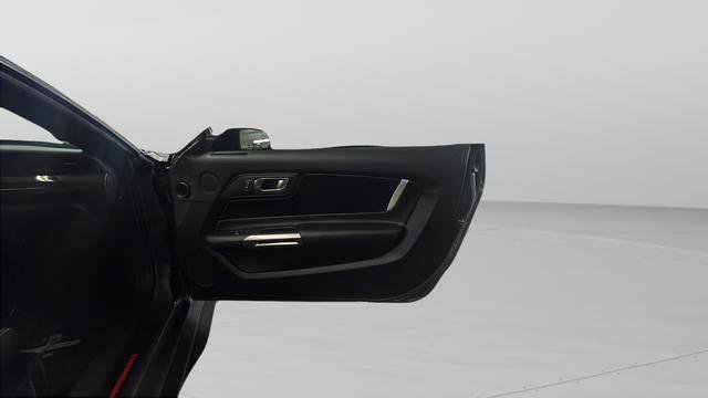 Used 2021 Ford Mustang Shelby GT500 w/ Technology Package RWD image 25