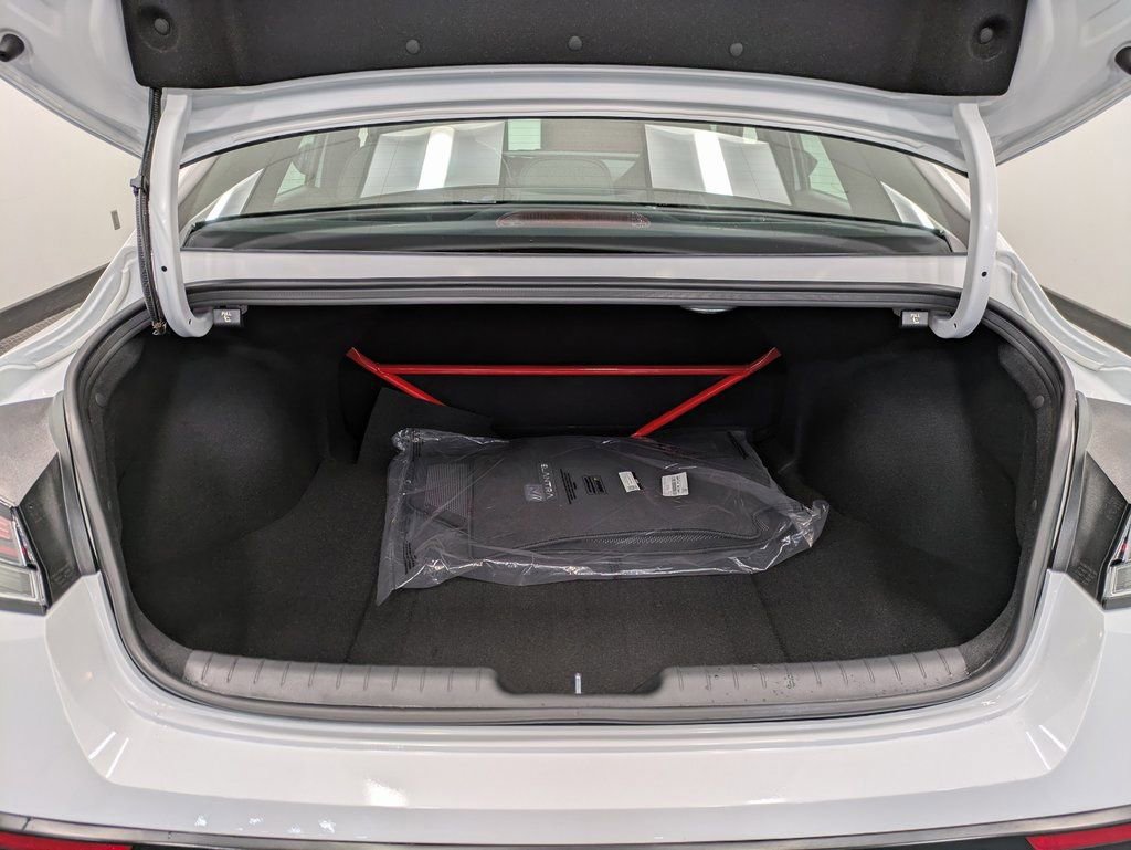 Used 2025 Hyundai Elantra N image 26