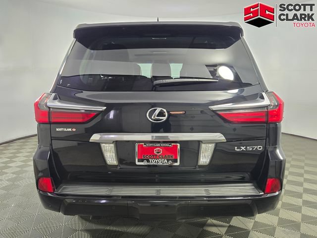 Used 2016 Lexus LX 570 4WD w/ Luxury Package image 7