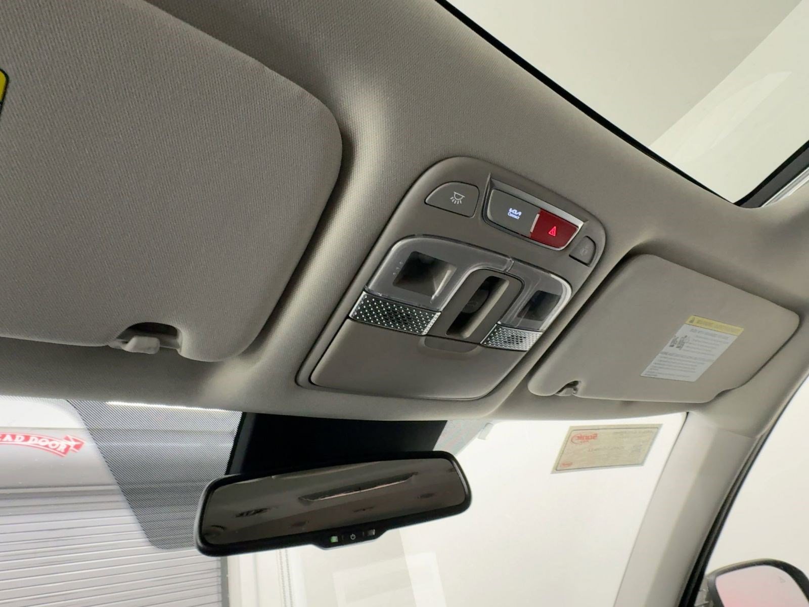 Used 2024 Kia Telluride EX w/ EX Captain's Chair Package image 16