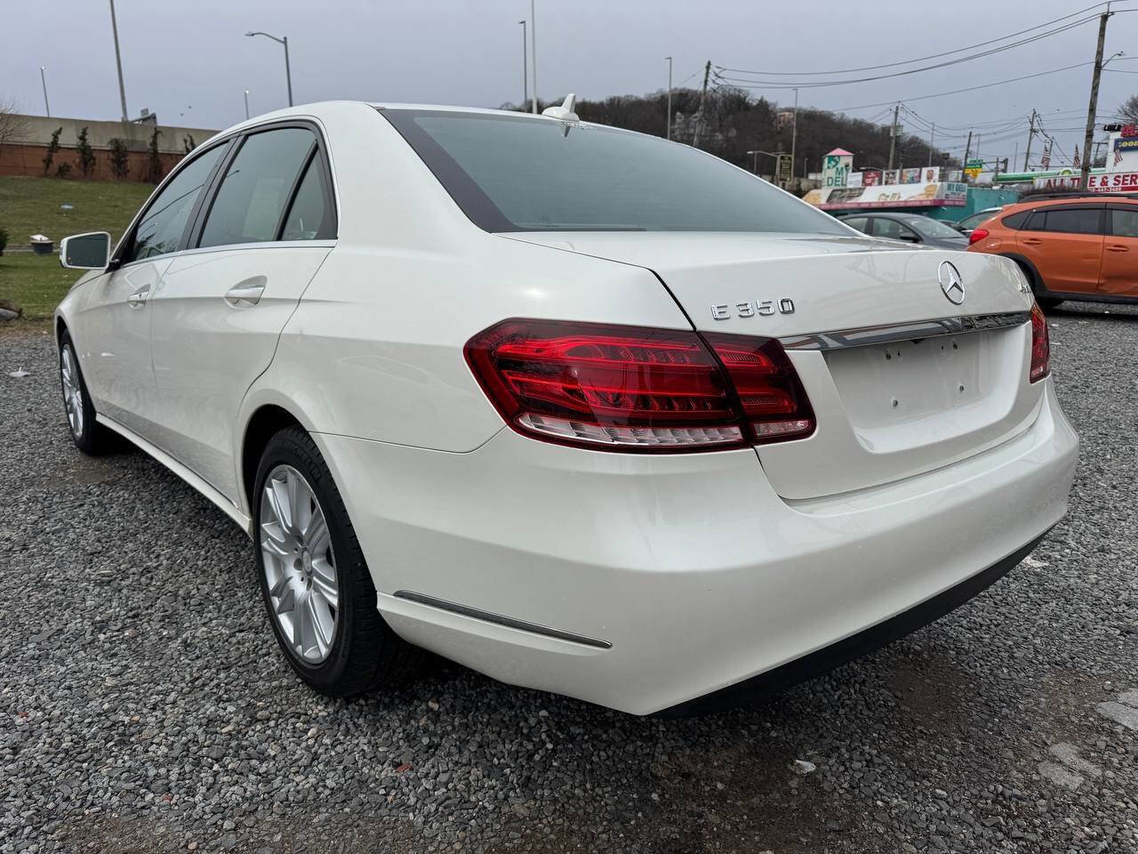 Used 2014 Mercedes-Benz E 350 E 350 Luxury 4MATIC AWD 4dr Se image 7
