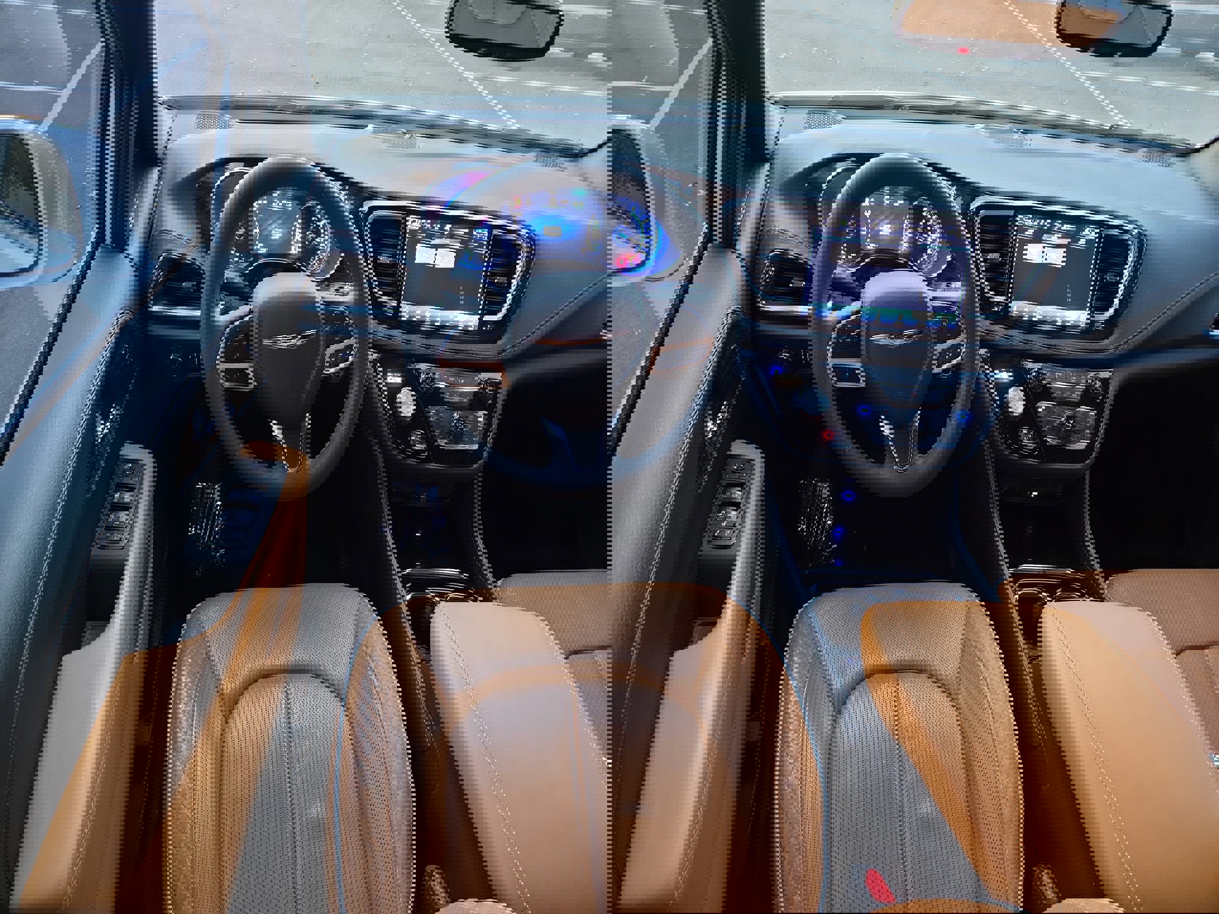 Used 2022 Chrysler Pacifica Pinnacle image 13