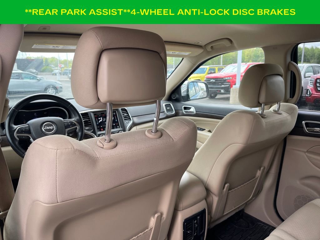 Used 2018 Jeep Grand Cherokee Laredo AWD/4WD image 13