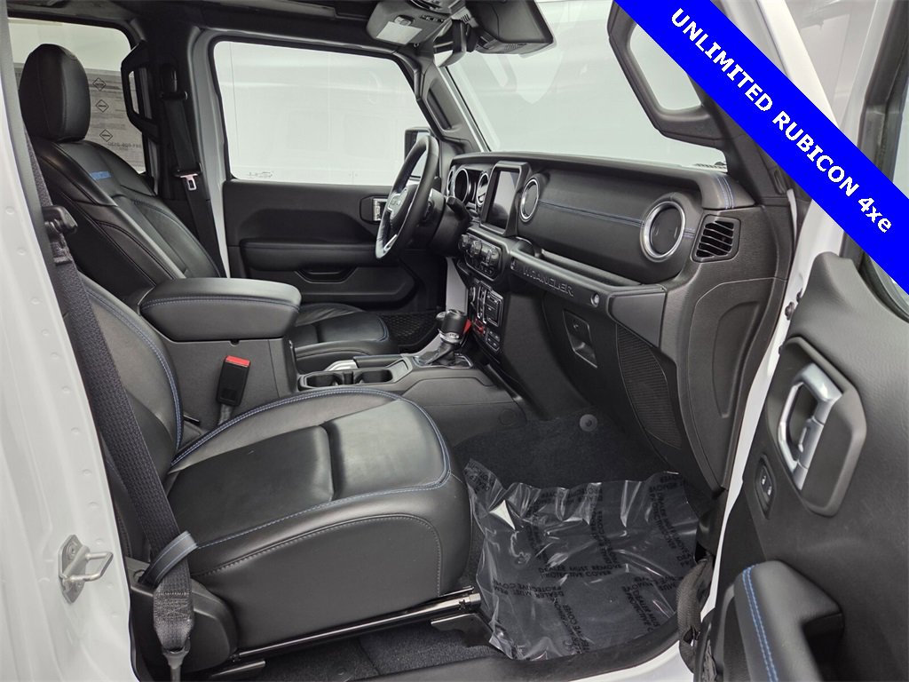 Used 2021 Jeep Wrangler Unlimited Rubicon 4xe w/ Steel Bumper Group image 14