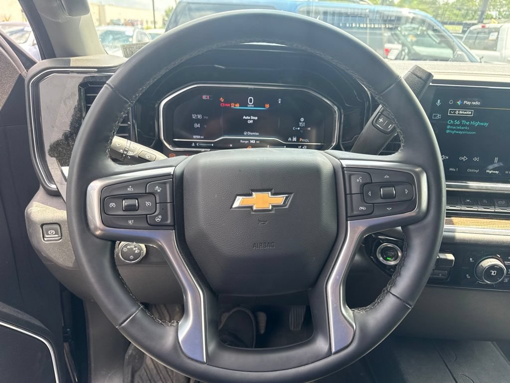 Used 2025 Chevrolet Silverado 1500 LT AWD/4WD image 14