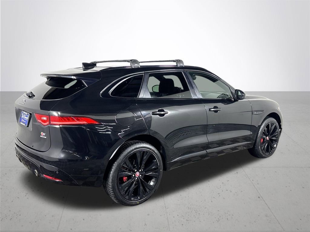 Used 2017 Jaguar F-PACE S image 6