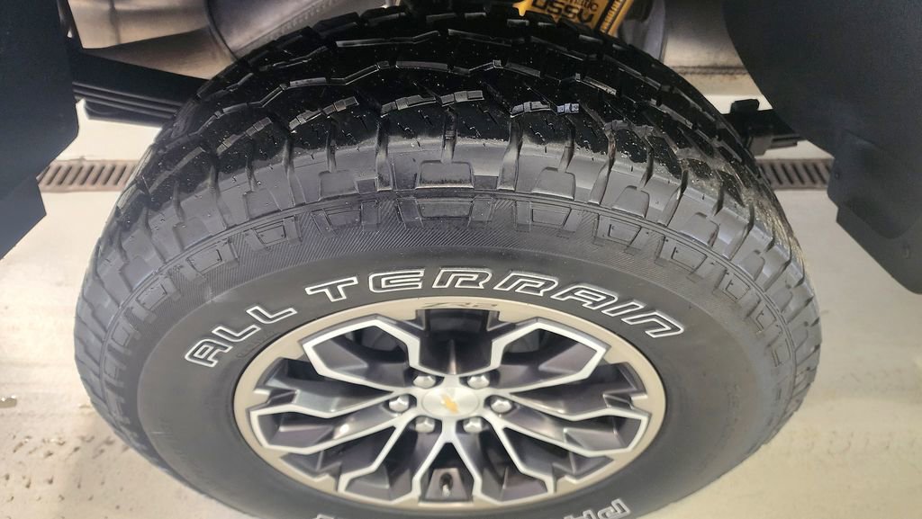 Used 2022 Chevrolet Colorado ZR2 image 13