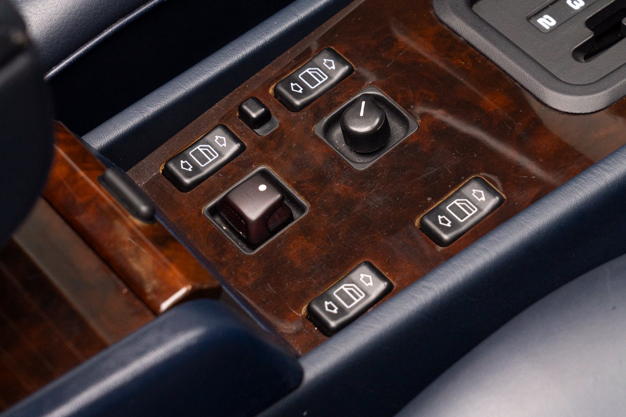 Used 1995 Mercedes-Benz E 320 Convertible image 47