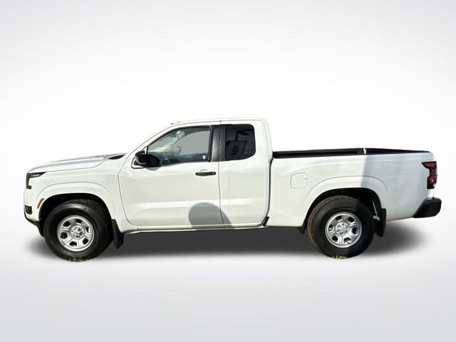 Used 2025 Nissan Frontier S w/ S Utility Package image 2