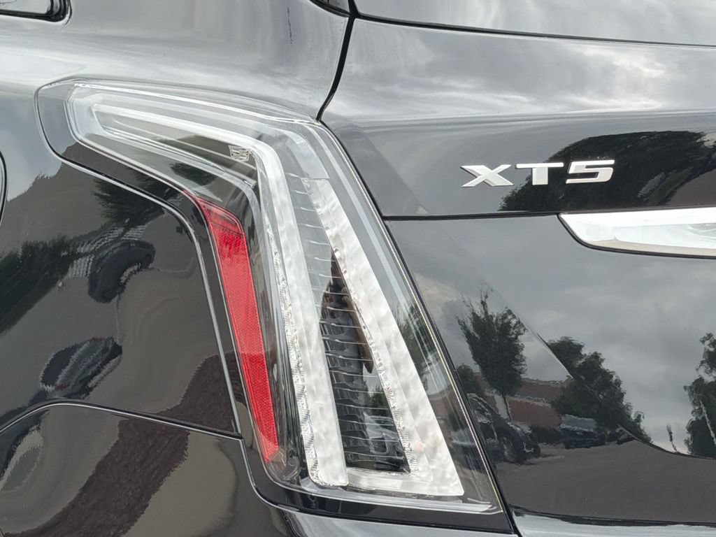 New 2026 Cadillac XT5 Sportv AWD/4WD image 10