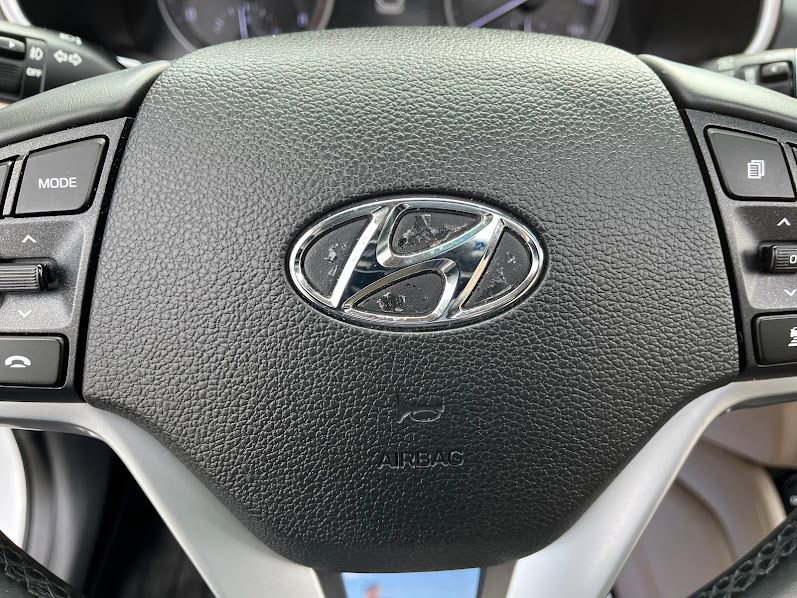 Used 2021 Hyundai Tucson Ultimate w/ Cargo Package image 16