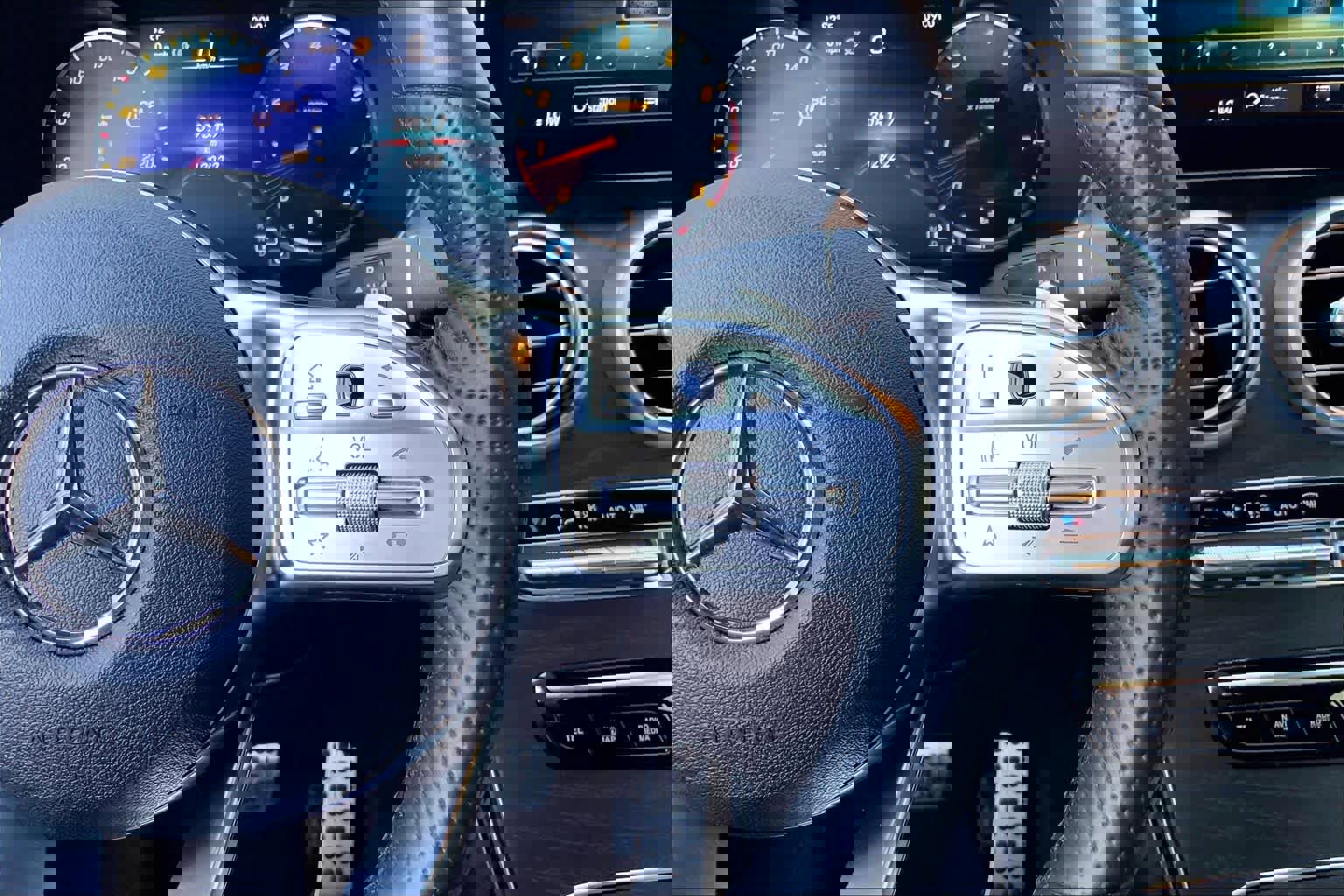 Used 2022 Mercedes-Benz GLC 300 image 21