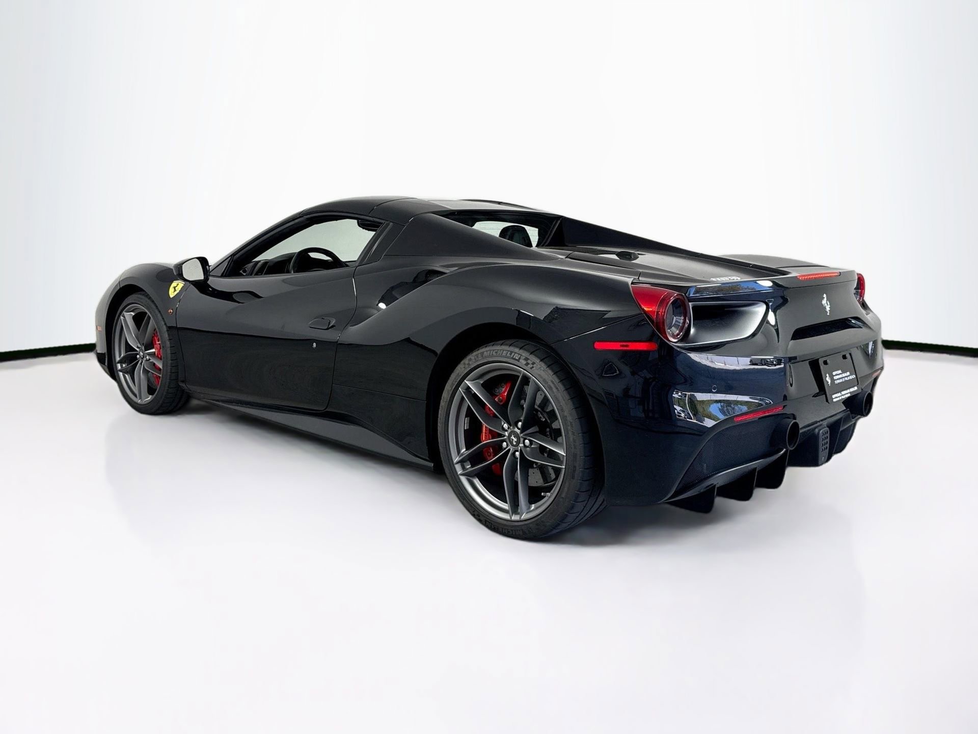 Certified 2018 Ferrari 488 Spider RWD image 5