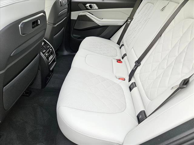 New 2026 BMW X5 M60i image 14