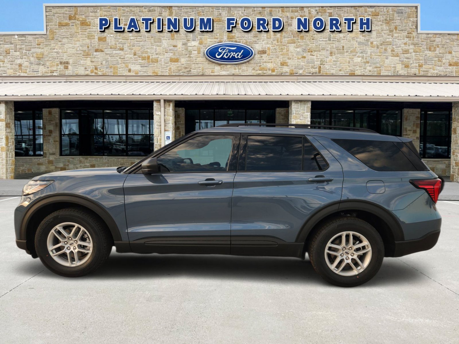 New 2027 Ford Explorer Active w/ Active Comfort Package RWD image 3