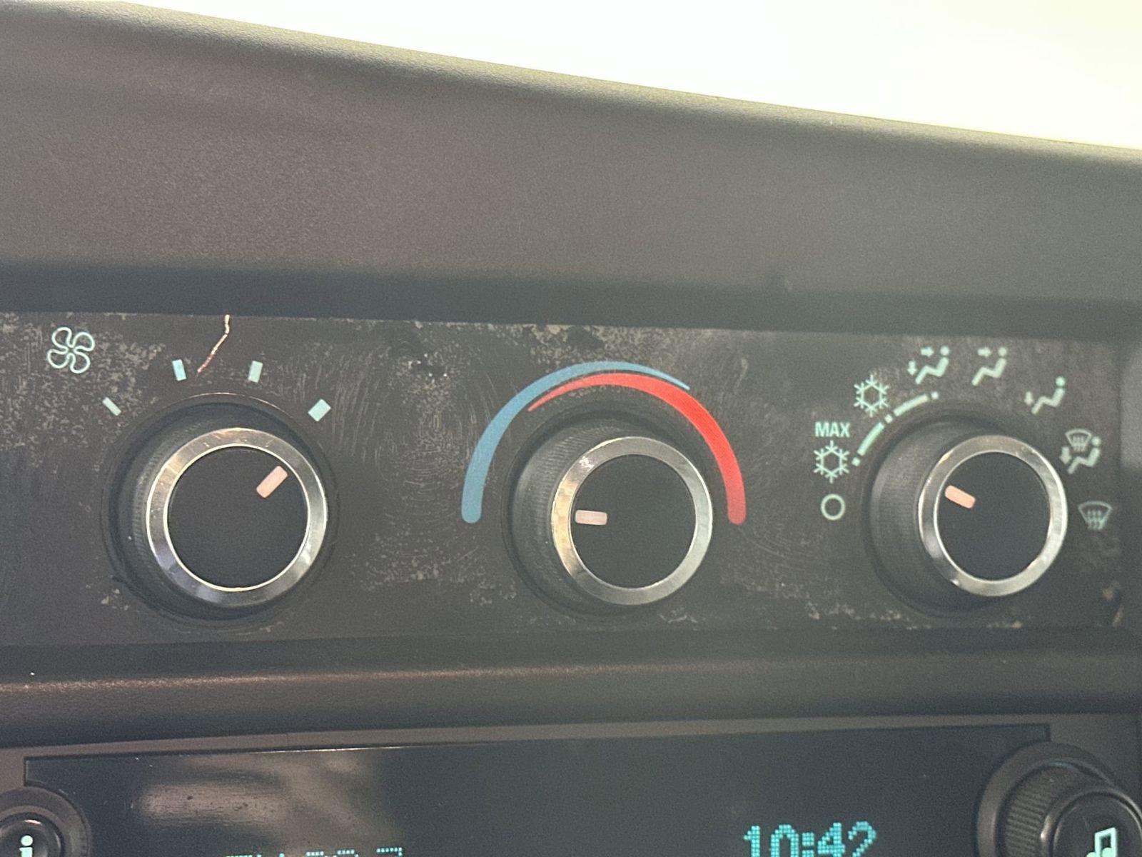 Used 2020 GMC Savana 2500 image 22