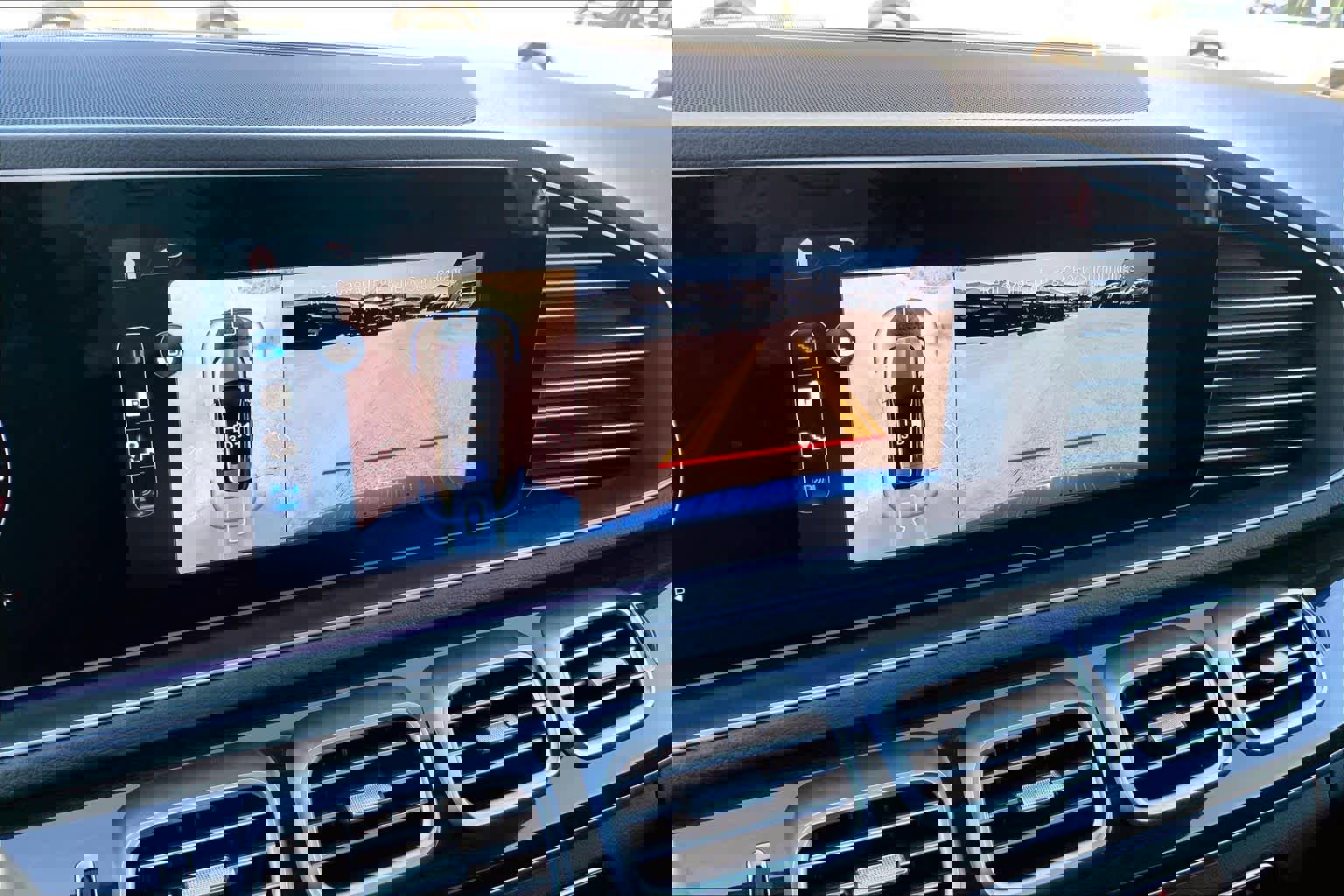 Used 2025 Mercedes-Benz GLE 450e 4MATIC image 26