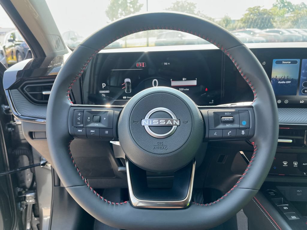 New 2027 Nissan Kicks SR w/ Cold Weather Package FWD image 25