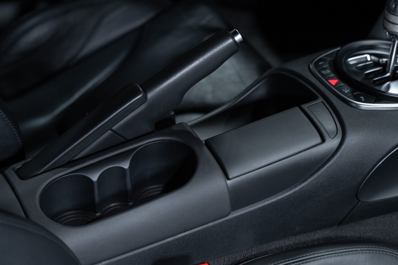 Used 2011 Audi R8 V10 AWD/4WD image 57