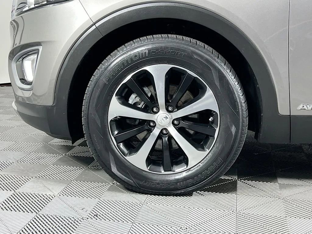 Used 2017 Kia Sorento EX image 30