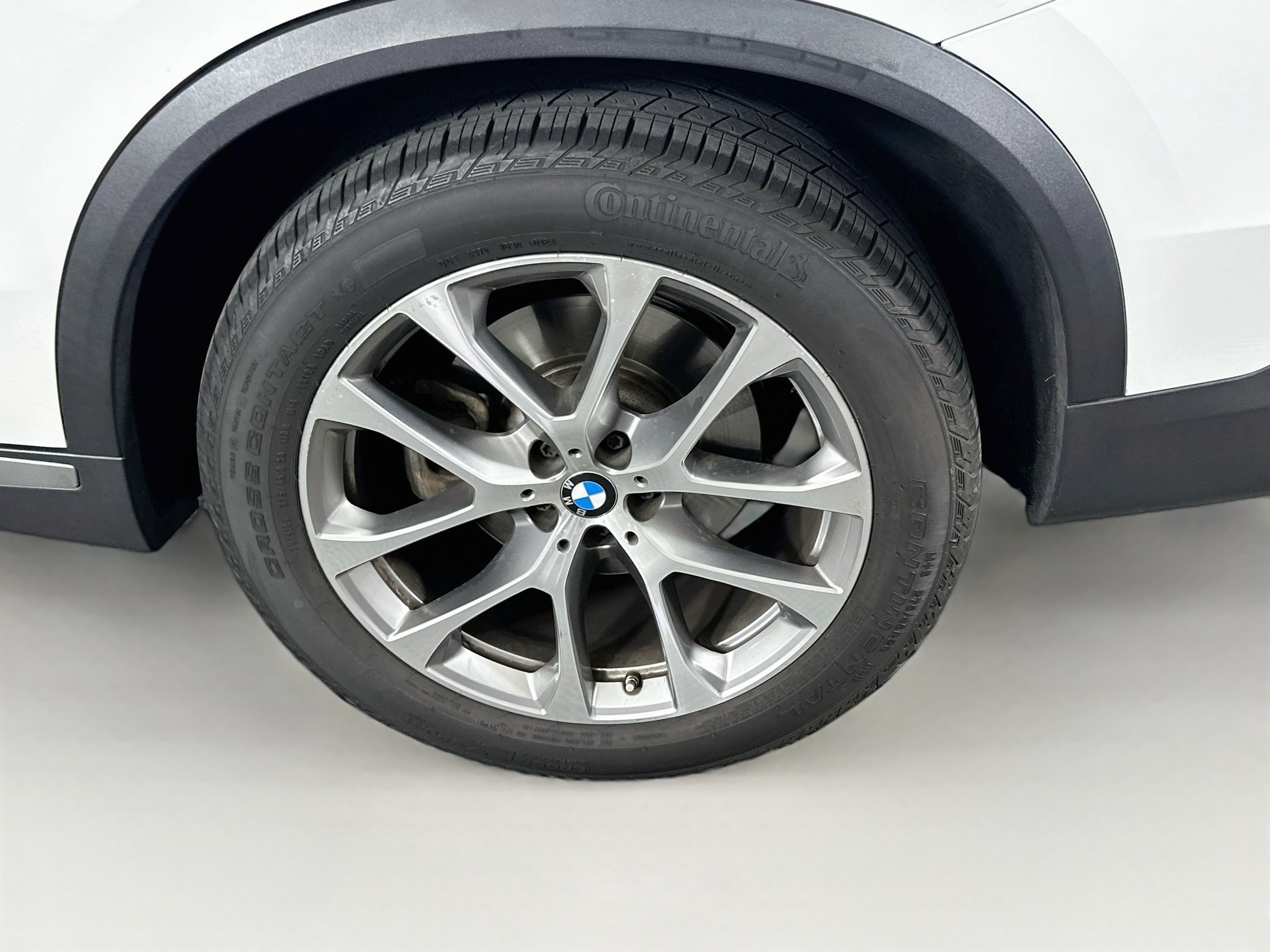 Used 2025 BMW X5 sDrive40i w/ Parking Assistance Package RWD image 11