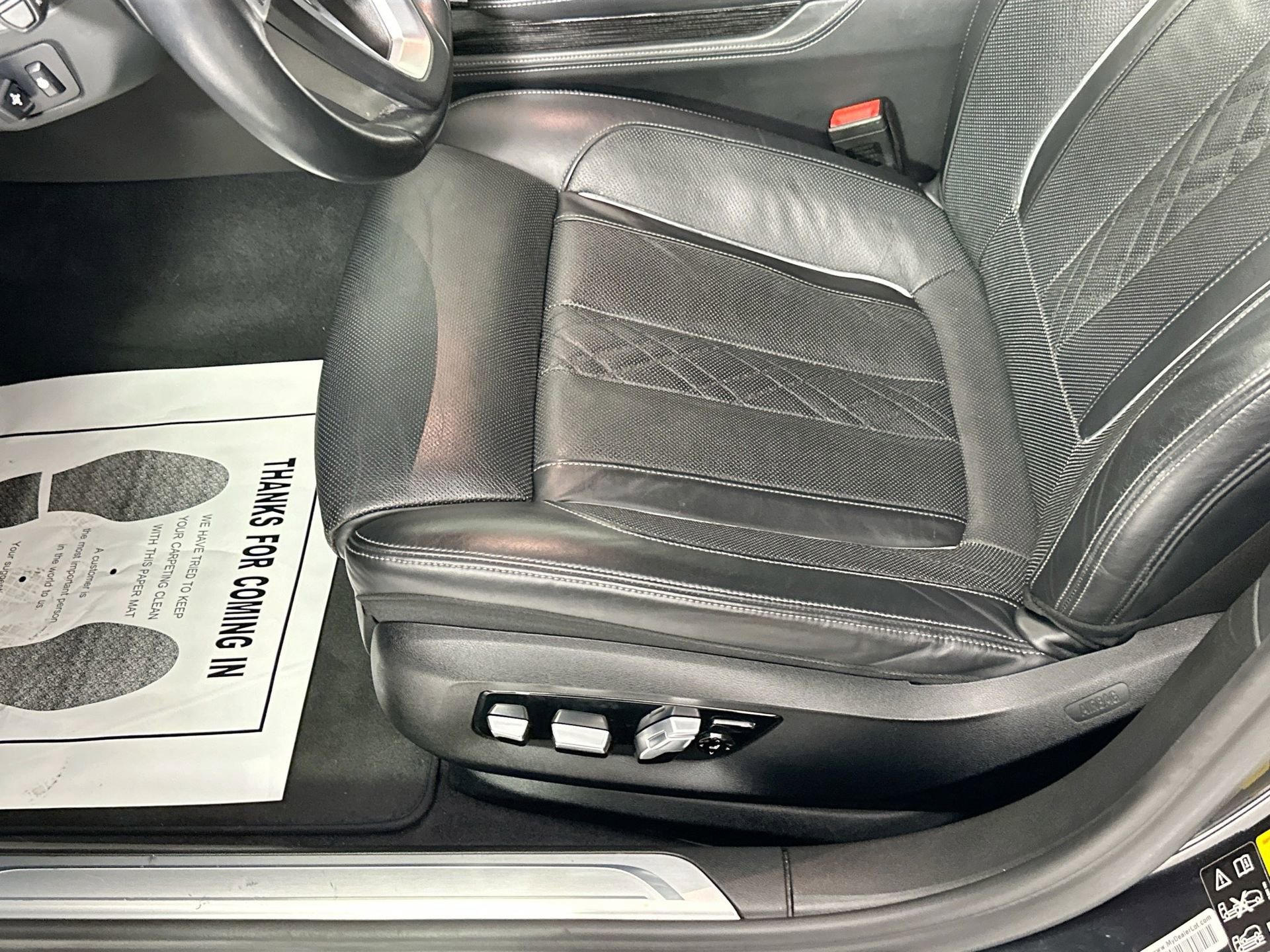 Used 2019 BMW 750i xDrive w/ Executive Package image 21