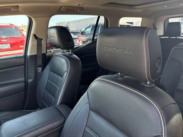 Used 2018 GMC Acadia Denali w/ Technology Package AWD/4WD image 9