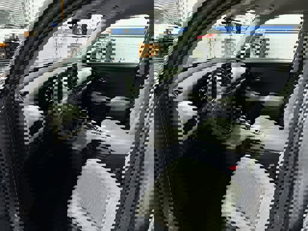 Certified 2024 Honda HR-V LX image 27