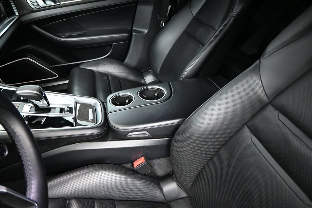 Used 2018 Porsche Panamera Turbo Sport Turismo AWD/4WD image 10