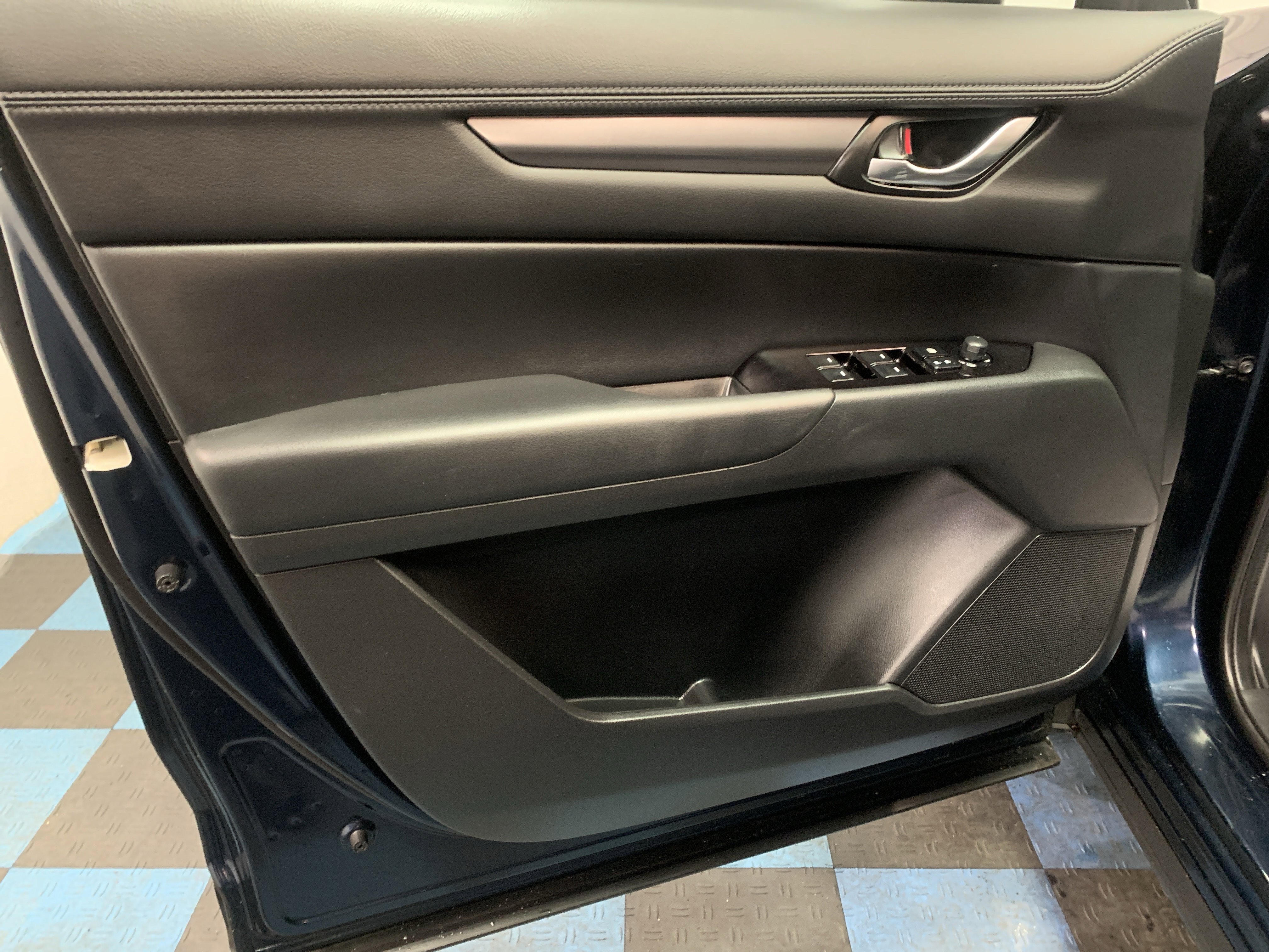 Used 2023 MAZDA CX-5 AWD 2.5 S w/ Select Package image 11