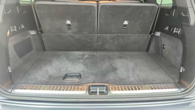 Used 2025 Mercedes-Benz GLS 450 4MATIC image 16