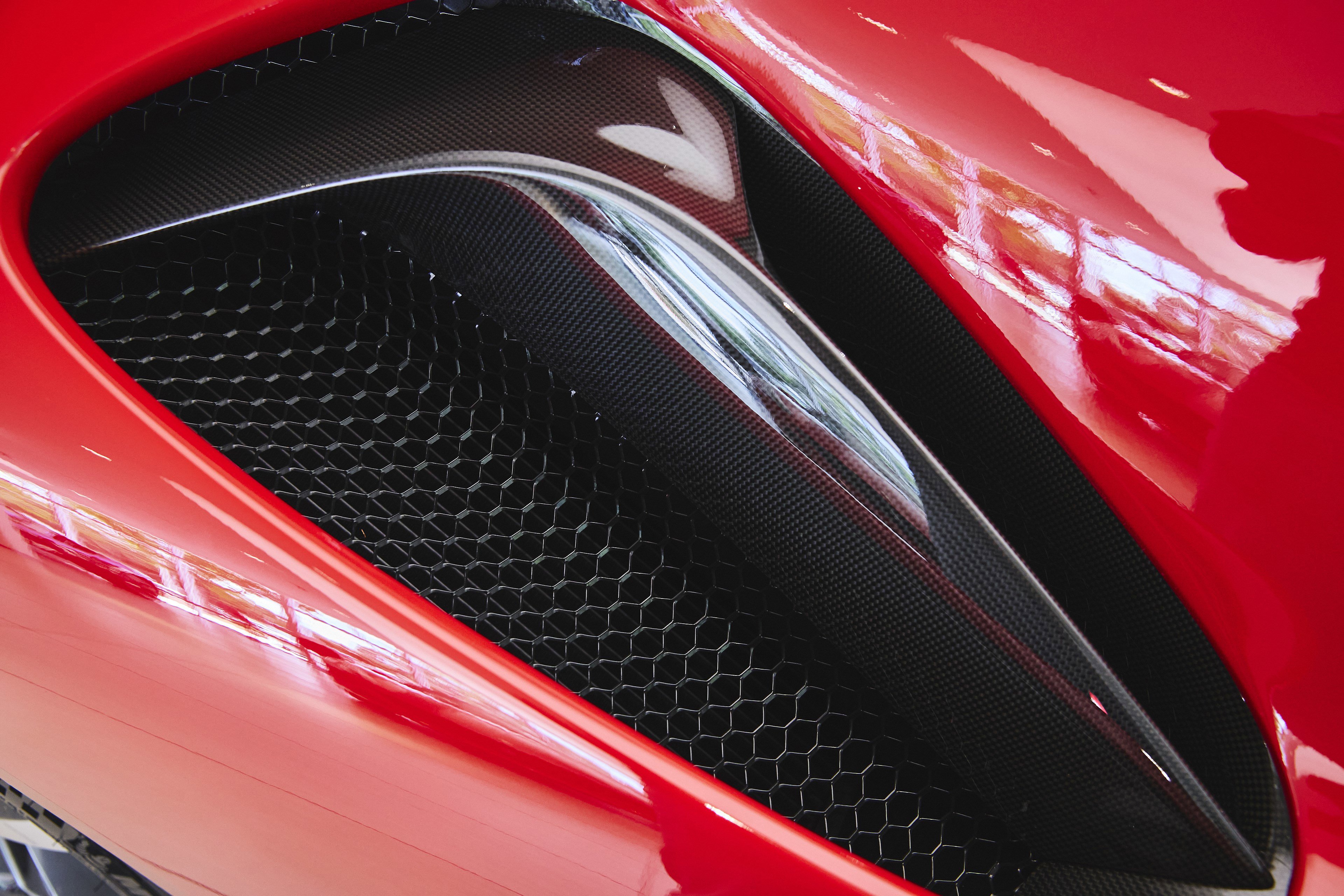 Used 2022 Ferrari SF90 Stradale AWD/4WD image 49