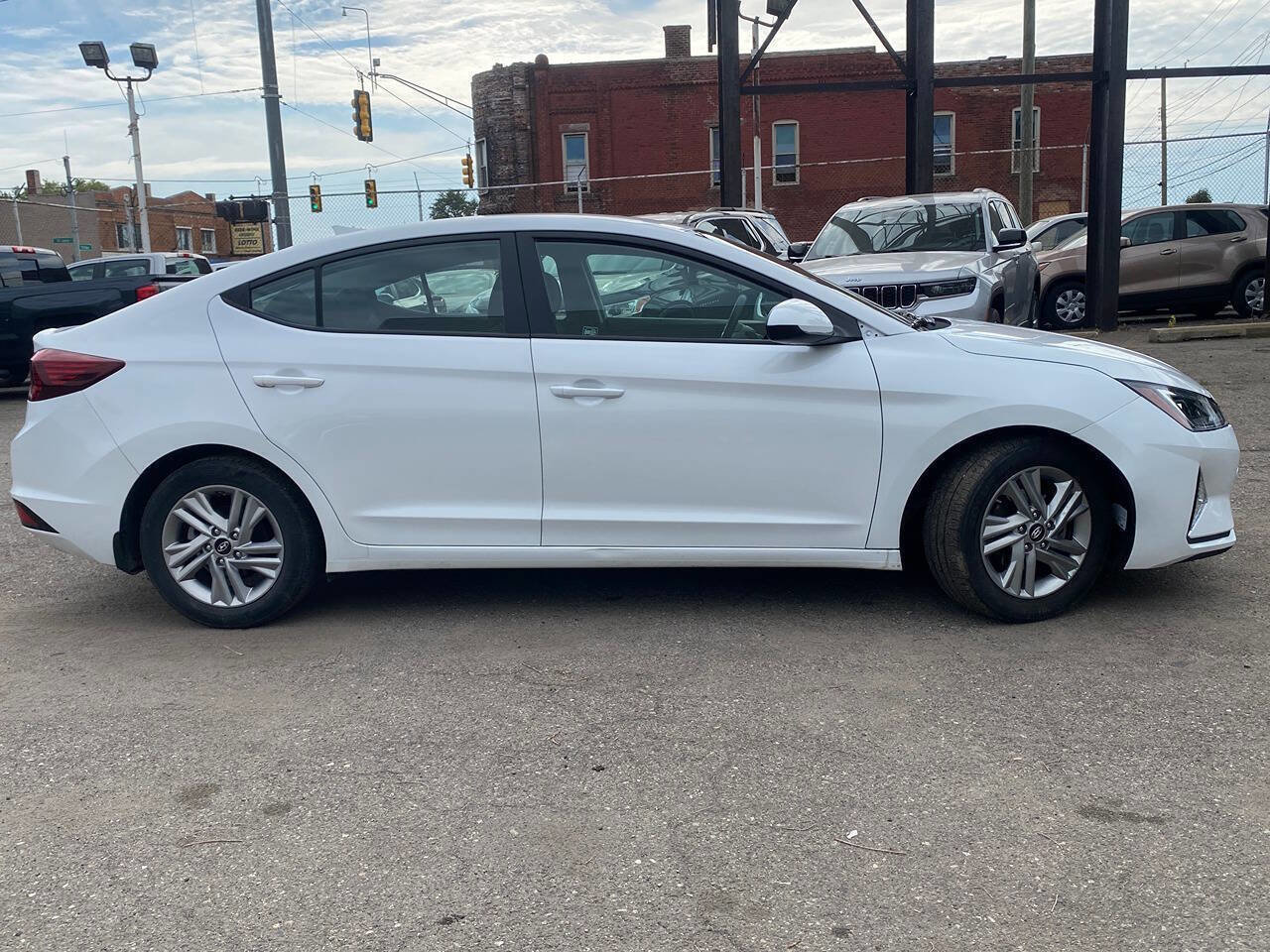 Used 2020 Hyundai Elantra SEL w/ Cargo Package (C1) image 6