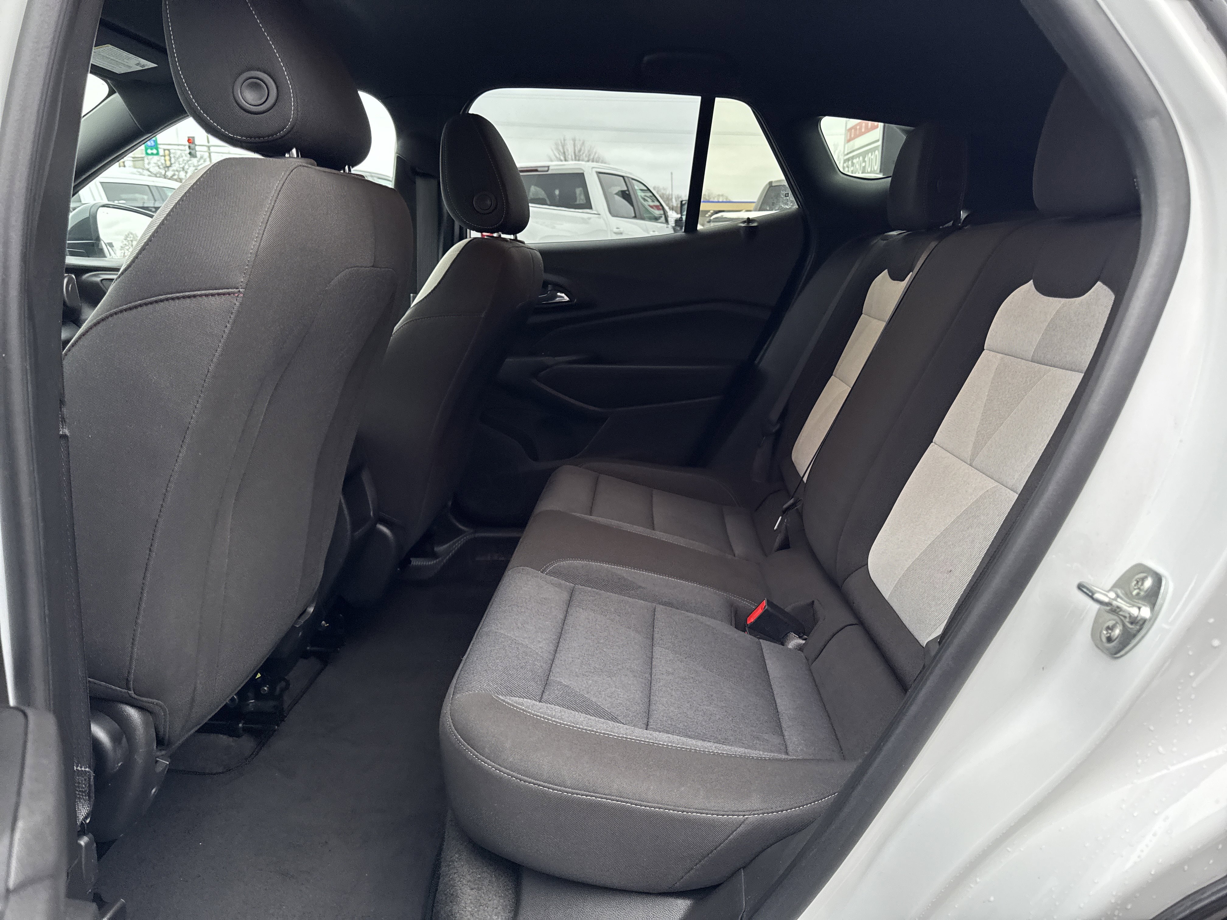 Used 2025 Chevrolet Trax RS w/ Driver Confidence Package image 30