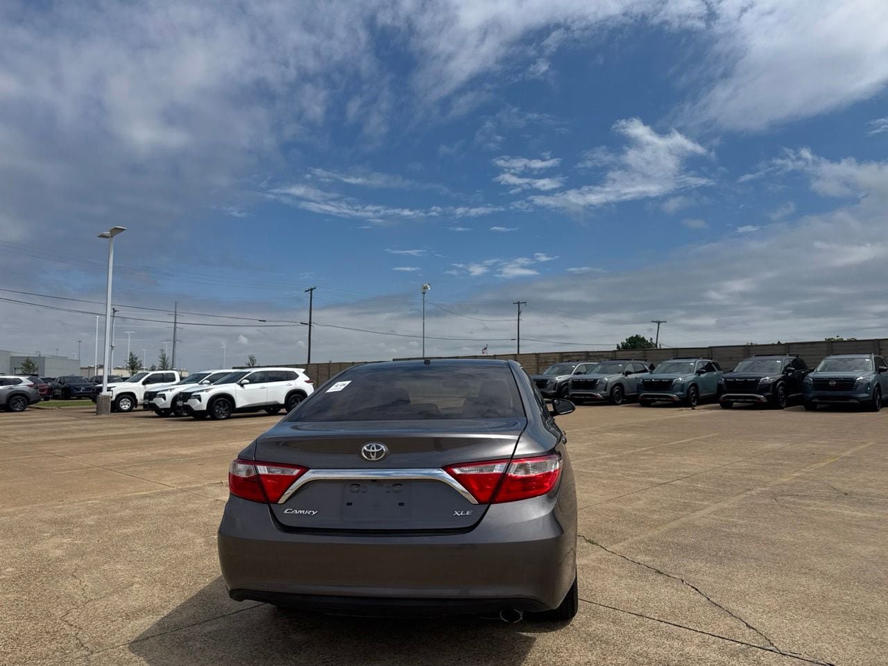 Used 2017 Toyota Camry XLE FWD image 18