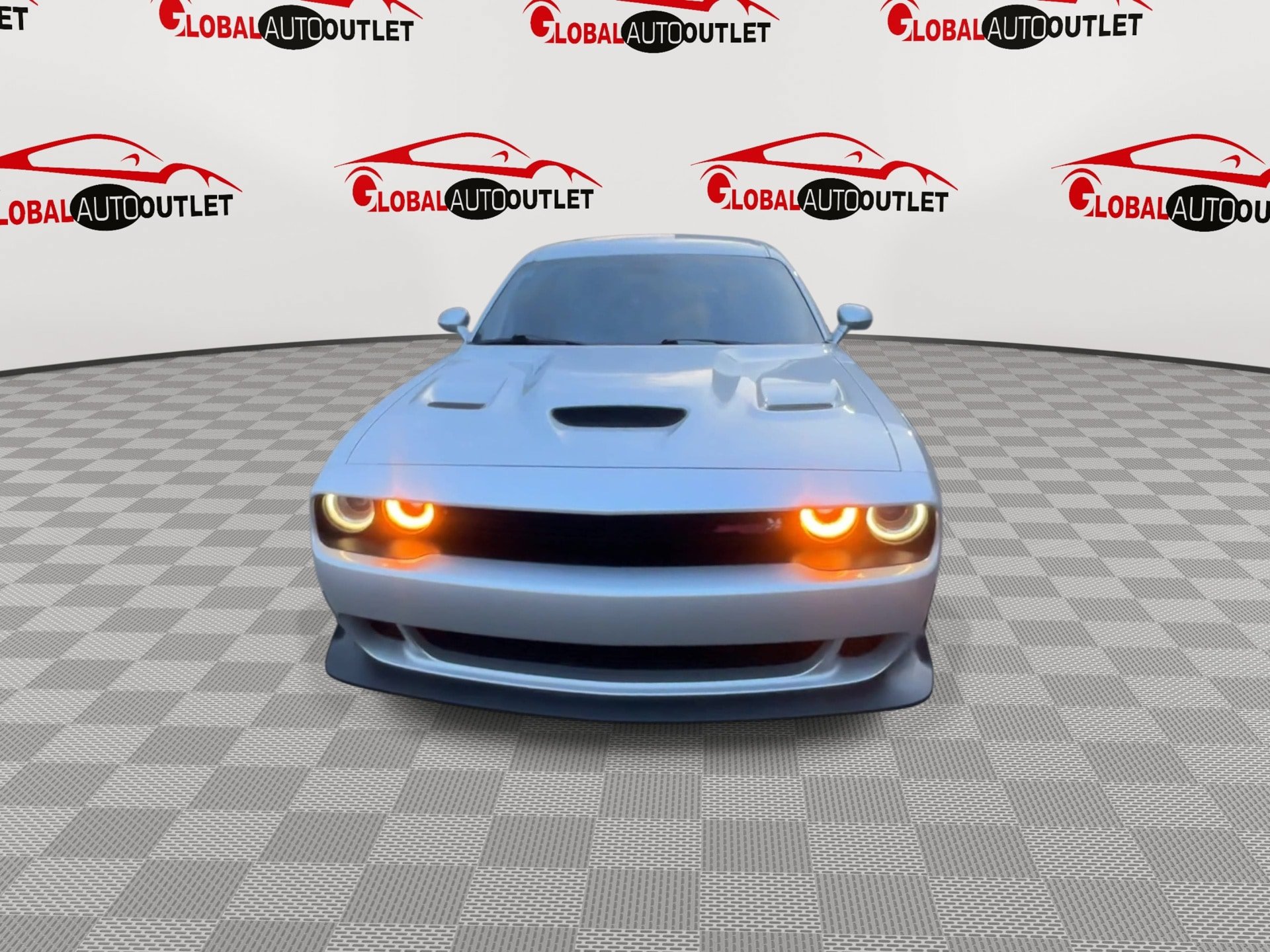 Used 2019 Dodge Challenger R/T Scat Pack RWD image 3
