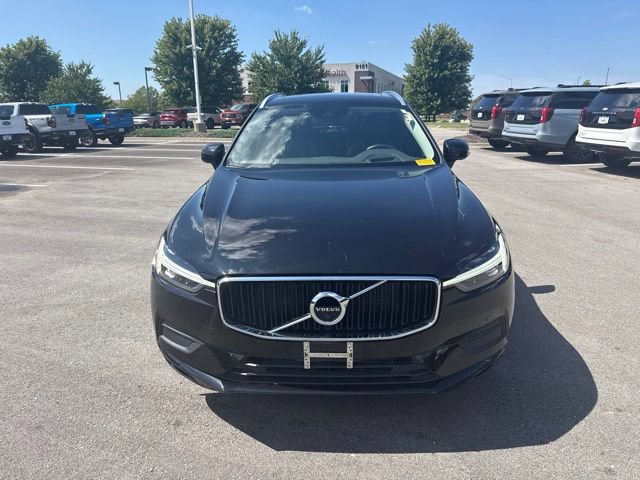 Used 2021 Volvo XC60 T5 Momentum w/ Advanced Package AWD/4WD image 2