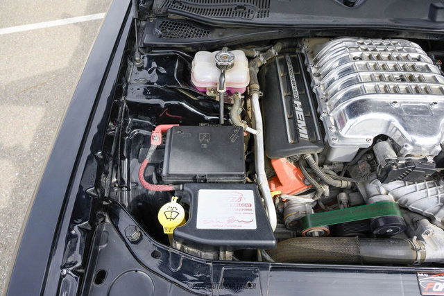 Used 2016 Dodge Challenger SRT Hellcat image 19