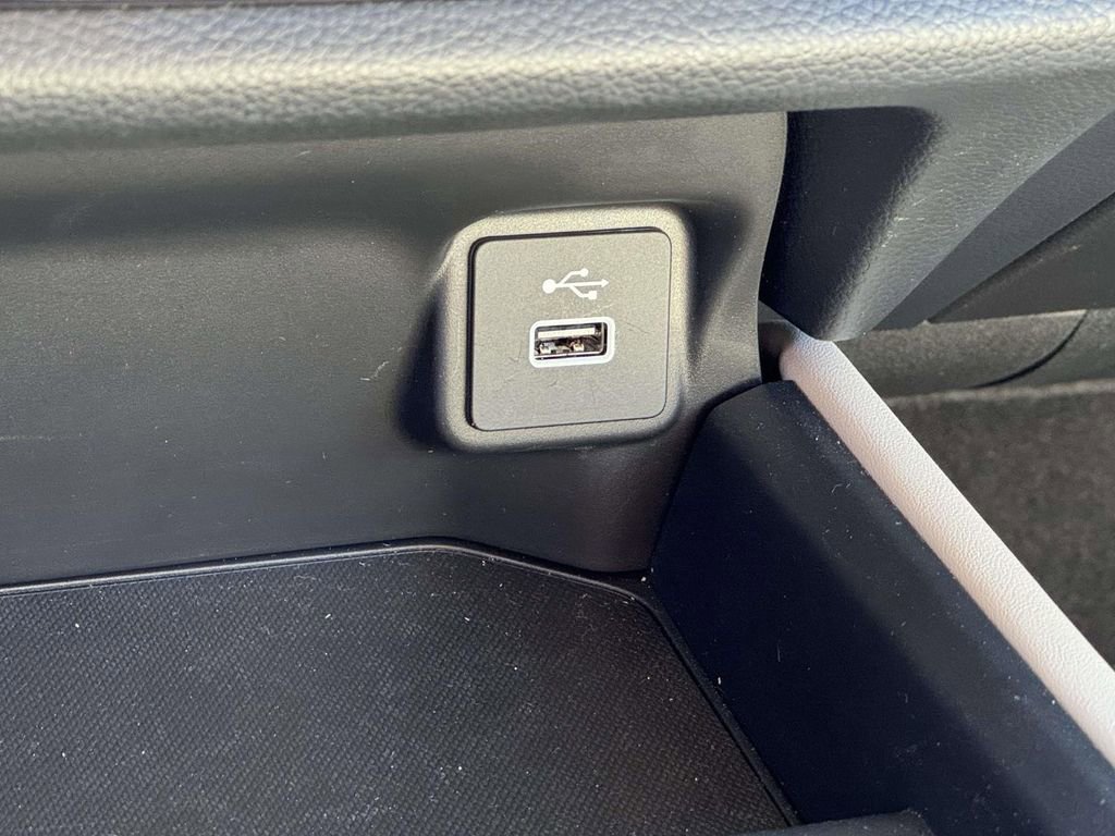 Used 2025 Honda HR-V LX image 24