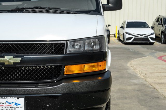Used 2022 Chevrolet Express 2500 Extended w/ Driver Convenience Package RWD image 31