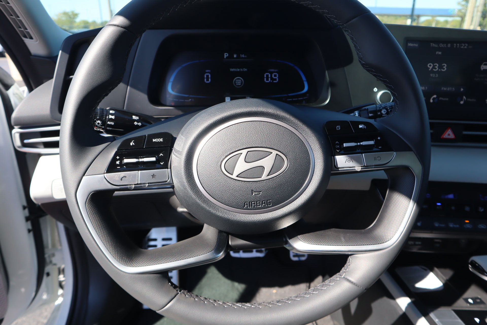 New 2026 Hyundai Elantra SEL Sport FWD image 11